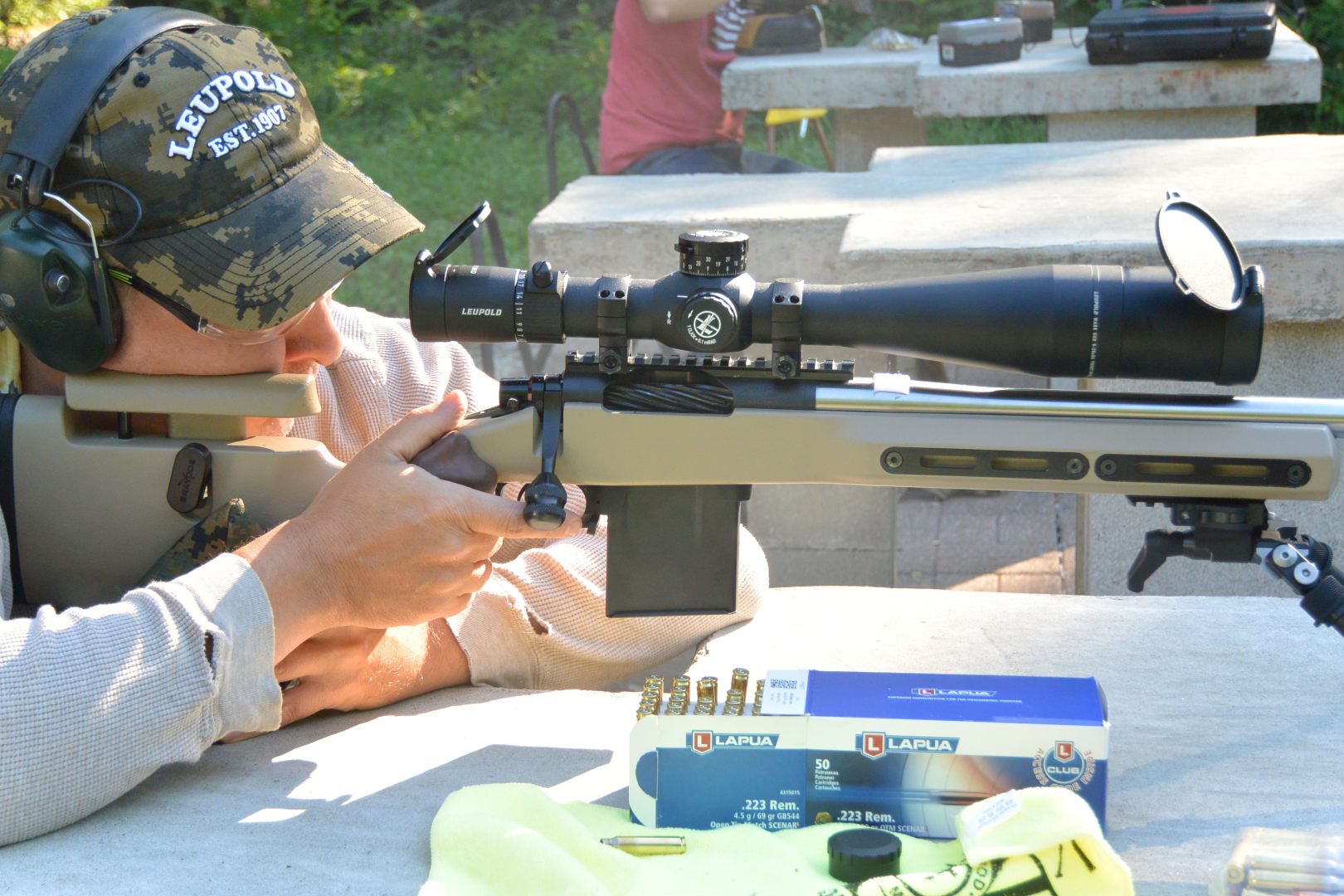 https://u.cubeupload.com/BigJimFish/2021711mark5kelblyla.jpg
Competition day with the Leupold Mark 5HD 5-25x56 on the Kelbly's Atlas Tactical rifle in a Grayboe Ridgeback stock with Lapua factory ammo
