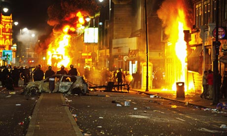 0+tottenham-riots-burning.jpg