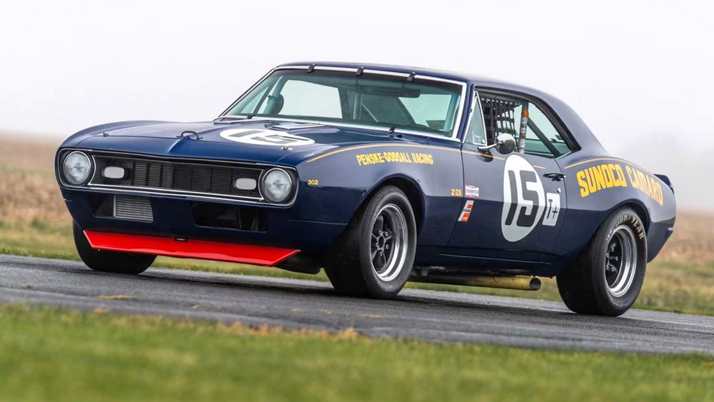 015-1967-z28-camaro-donohue-sunoco-sebring-1968-race-lightweight-acid-dipped-302-mecum-kissimm...jpg