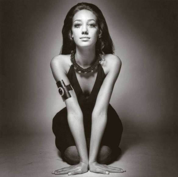064-marisa-berenson-theredlist.jpg