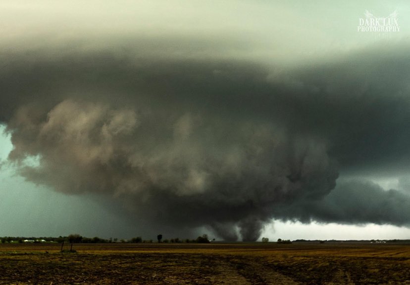 1 tornado.jpg
