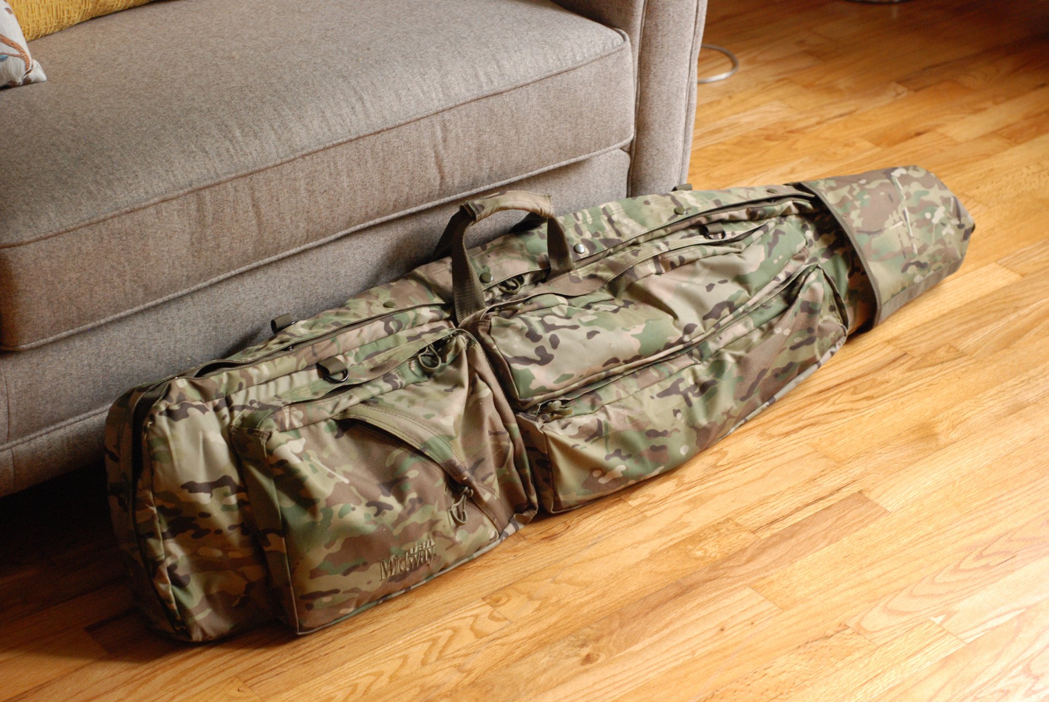 11 Drag Bag Top.jpg