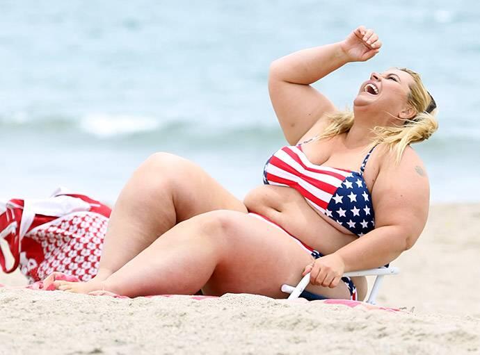 1379601392_28_ajay_rochester_bikini.jpg.1ec21ced04be5ae466ac5de1a97625e3.jpg