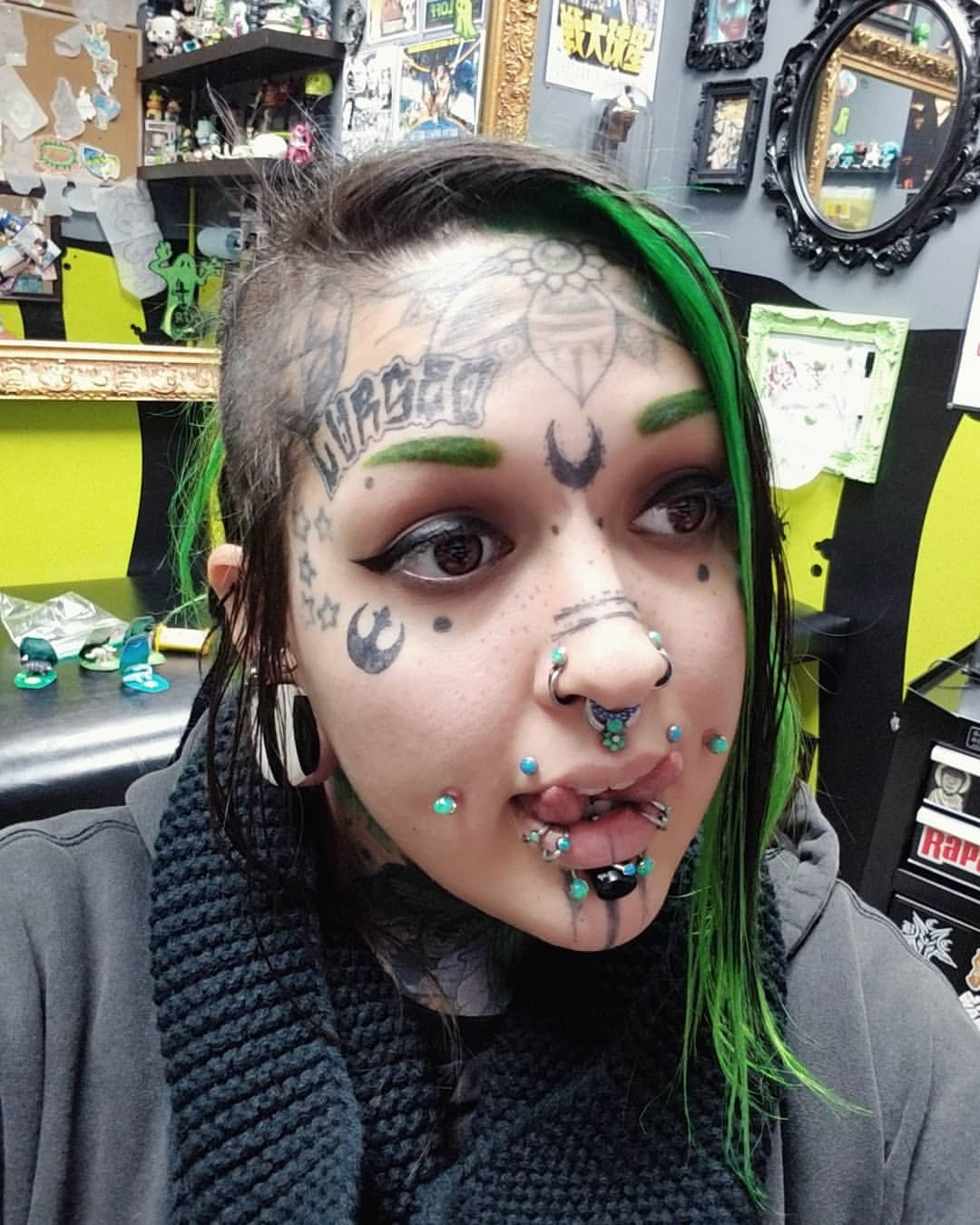 1545357238992.png