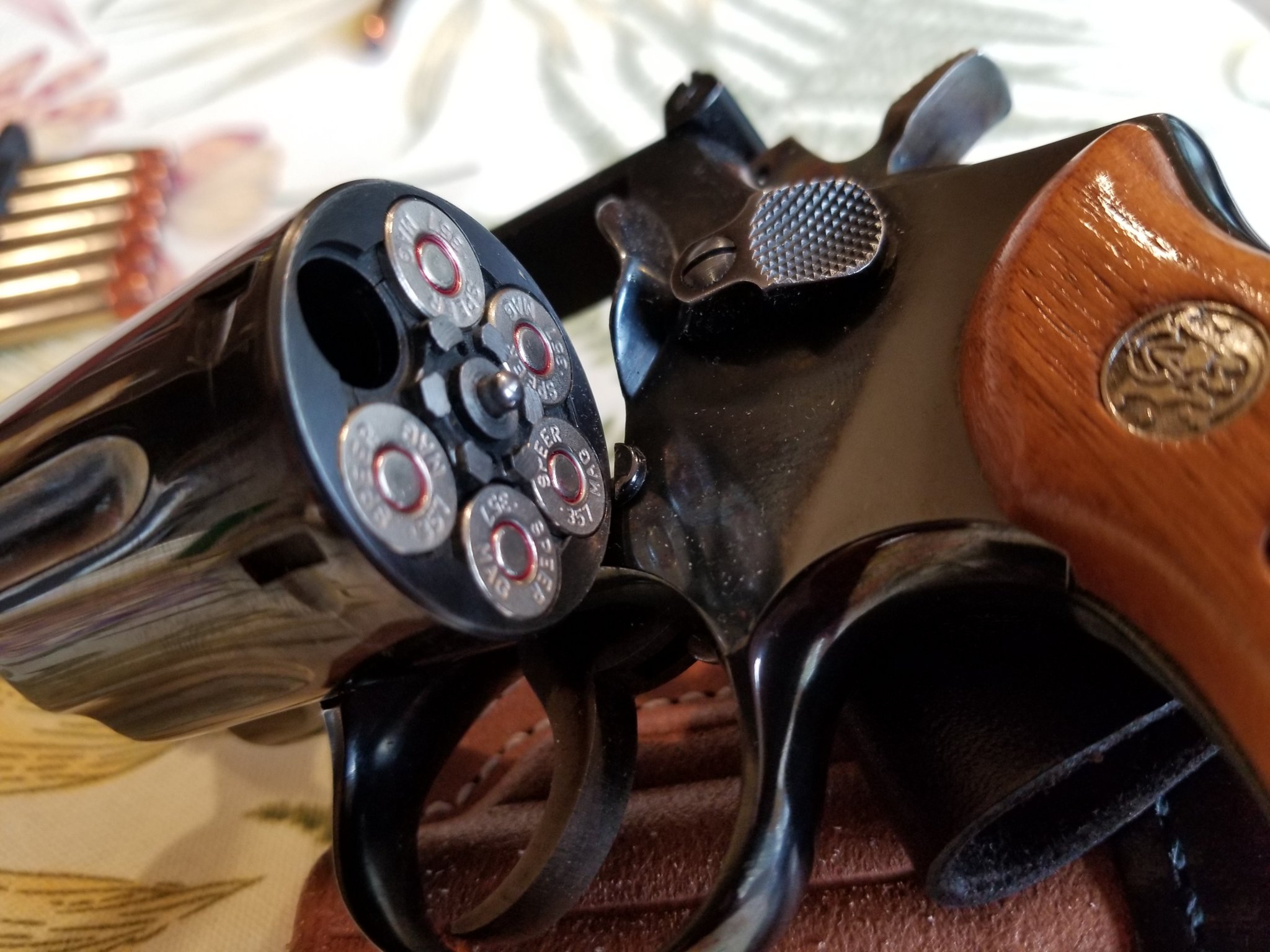 7042901