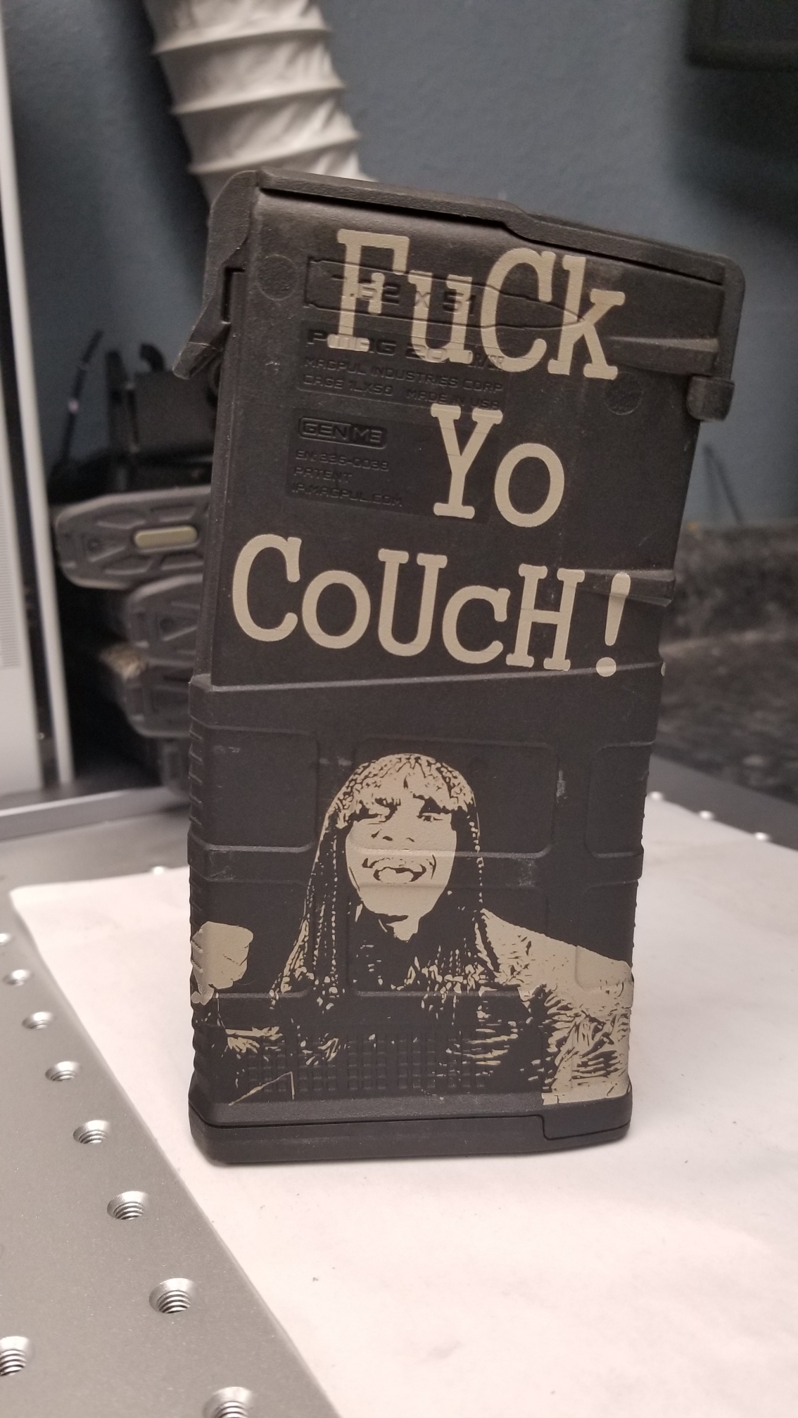 7045592