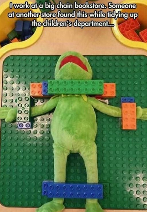 7117000
