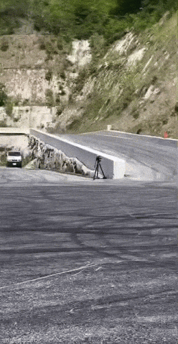 1681051223_1.gif