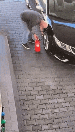 1683291371_7.gif