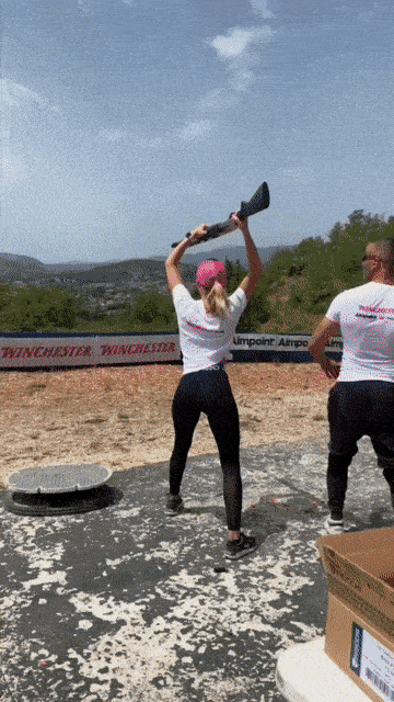 1685912467_00.gif