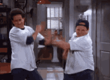 1754669381775.gif