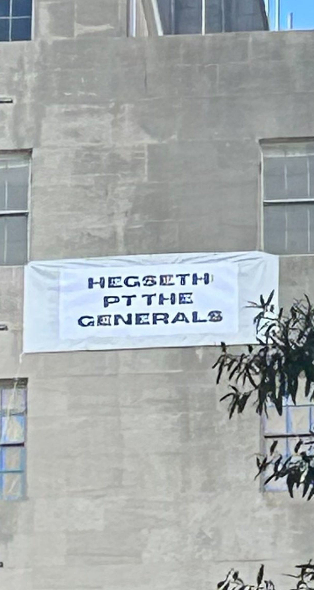1758990679244.png