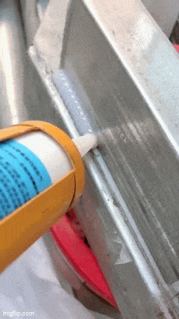 1760219616204.gif