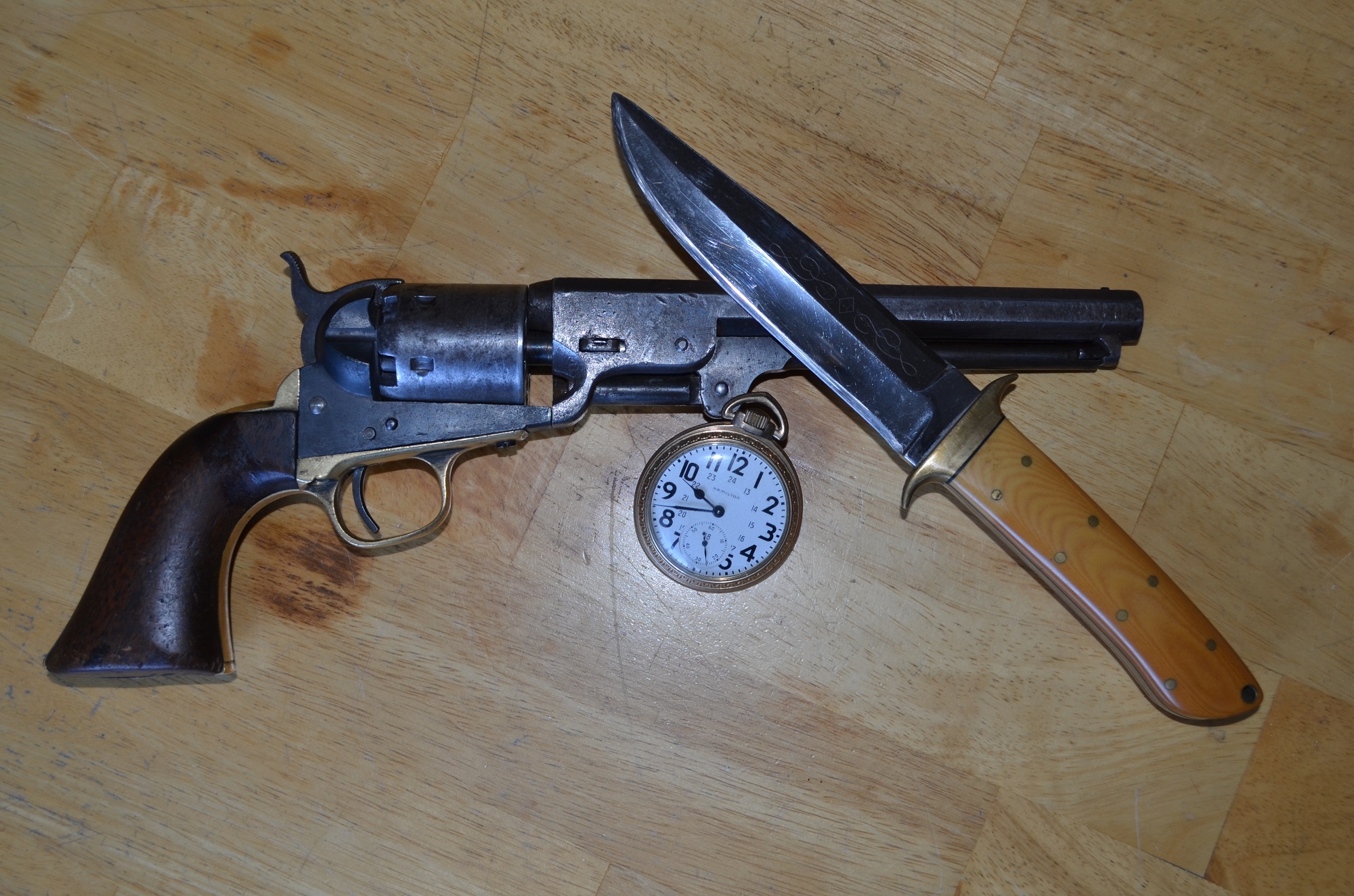 1851coltknife1.JPG