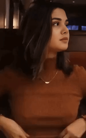 1906799208.gif