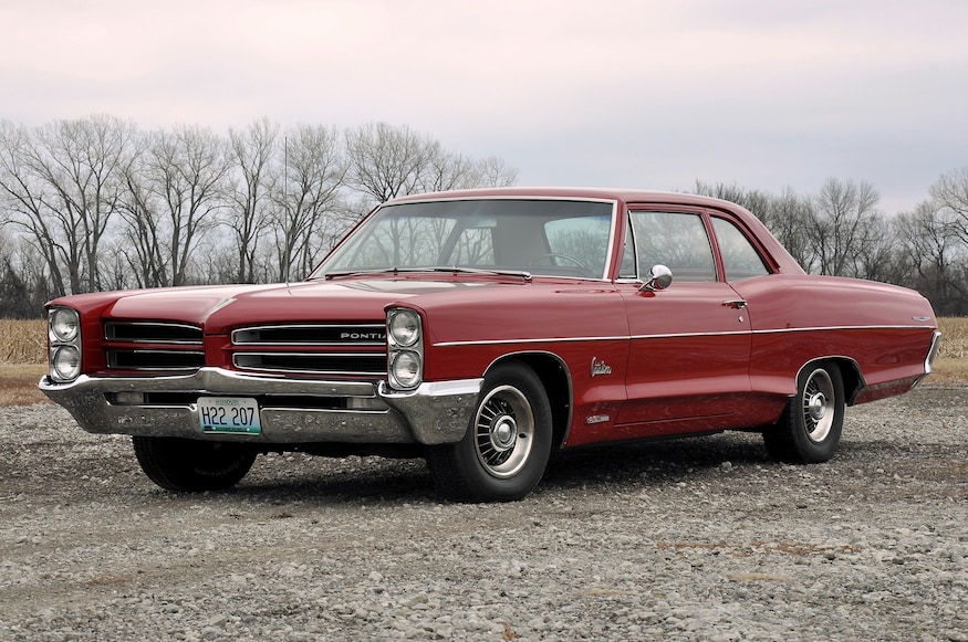 1966-pontiac-catalina-front-three-quarter.jpg