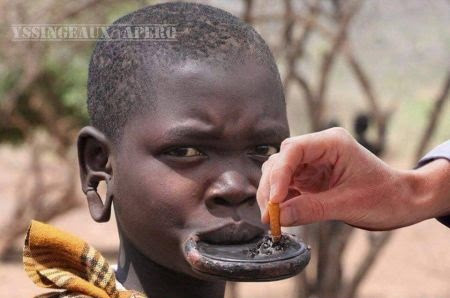 23-funny-inappropriate-lip-plate-photoshop (1).jpeg