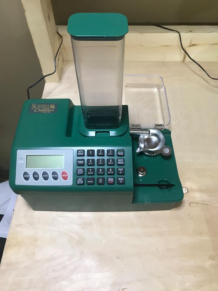 33029712_10212064060745636_6093319001037864960_n.jpg