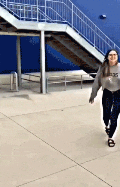 3CBEBD32-A3D0-48CA-8D64-AC8B82D8FAA3.gif