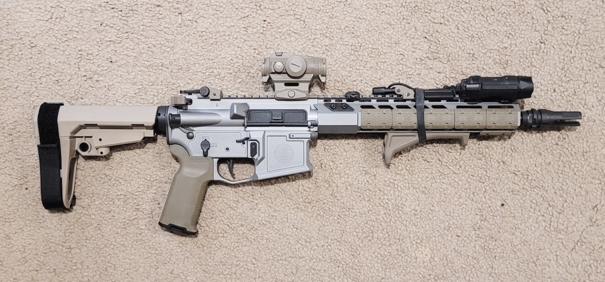 4 SIG M400 SDI SWITCHBLADE PISTOL .jpg