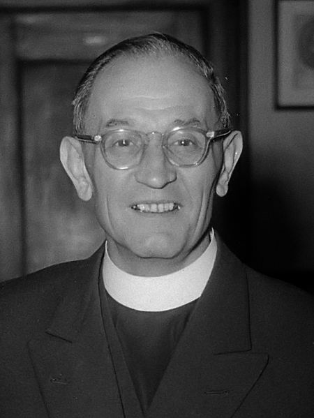 450px-Martin_Niemöller_1952.jpg