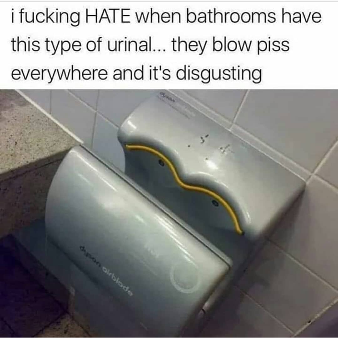 7116122