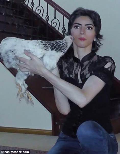 4ACE3B8100000578-5575105-Aghdam_is_a_self_described_Persian_animal_rights_activist_and_ve-a-52...jpg