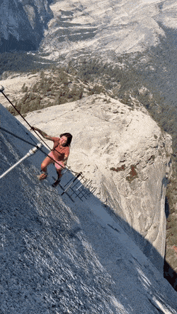 59E85923-0442-4101-A8EC-52D70BAAAB44.gif