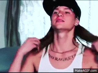 5F267415-D259-4D4B-9B32-DD4CA90B72B2.gif