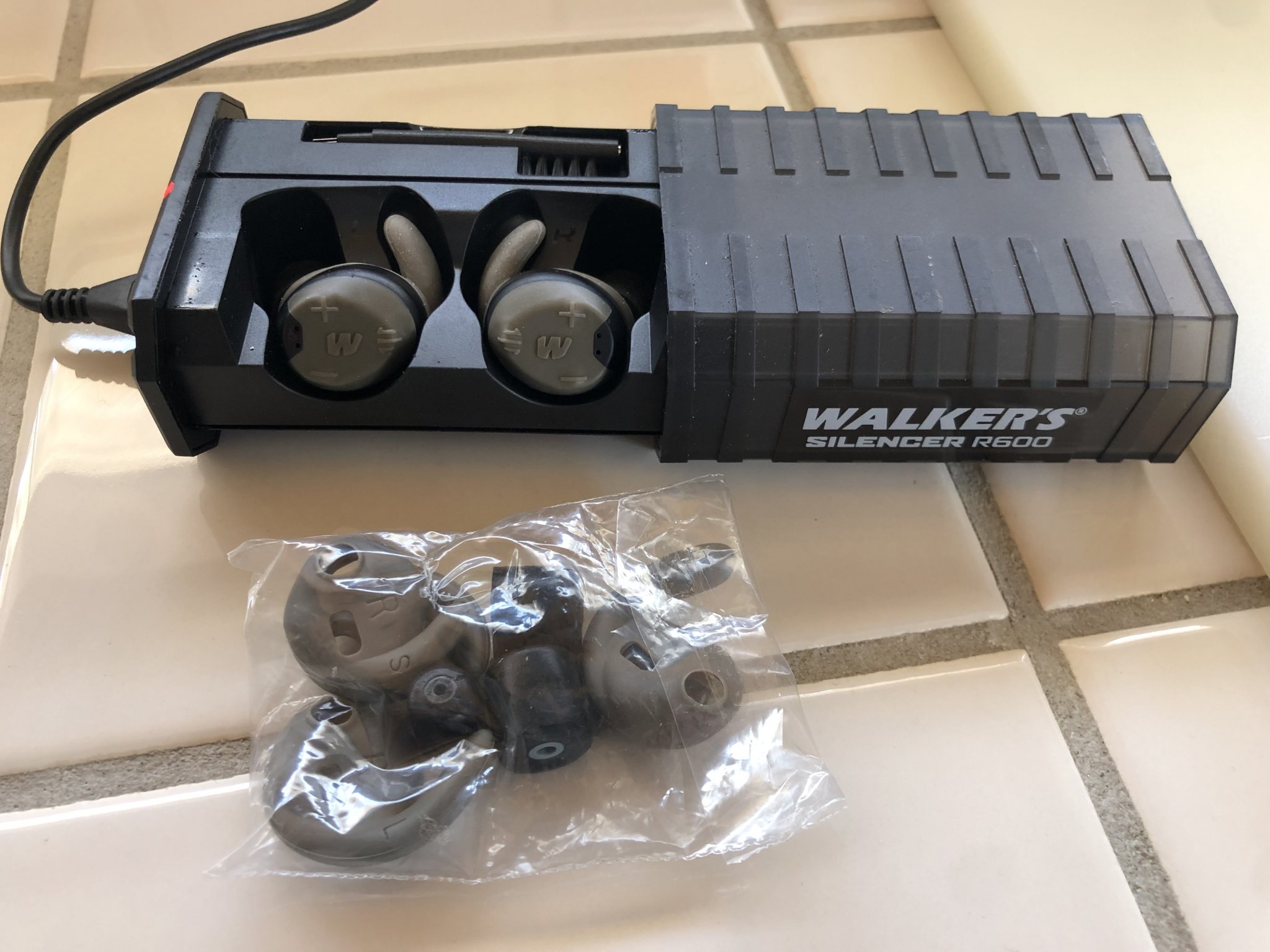Walker clearance r600 earbuds