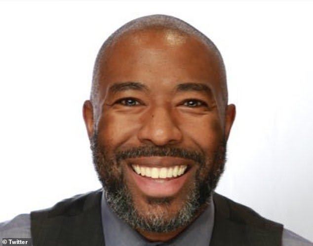 78347169-12803243-Sports_reporter_Carron_Phillips_later_wrote_on_Monday_that_a_Kan-a-39_170123...jpg