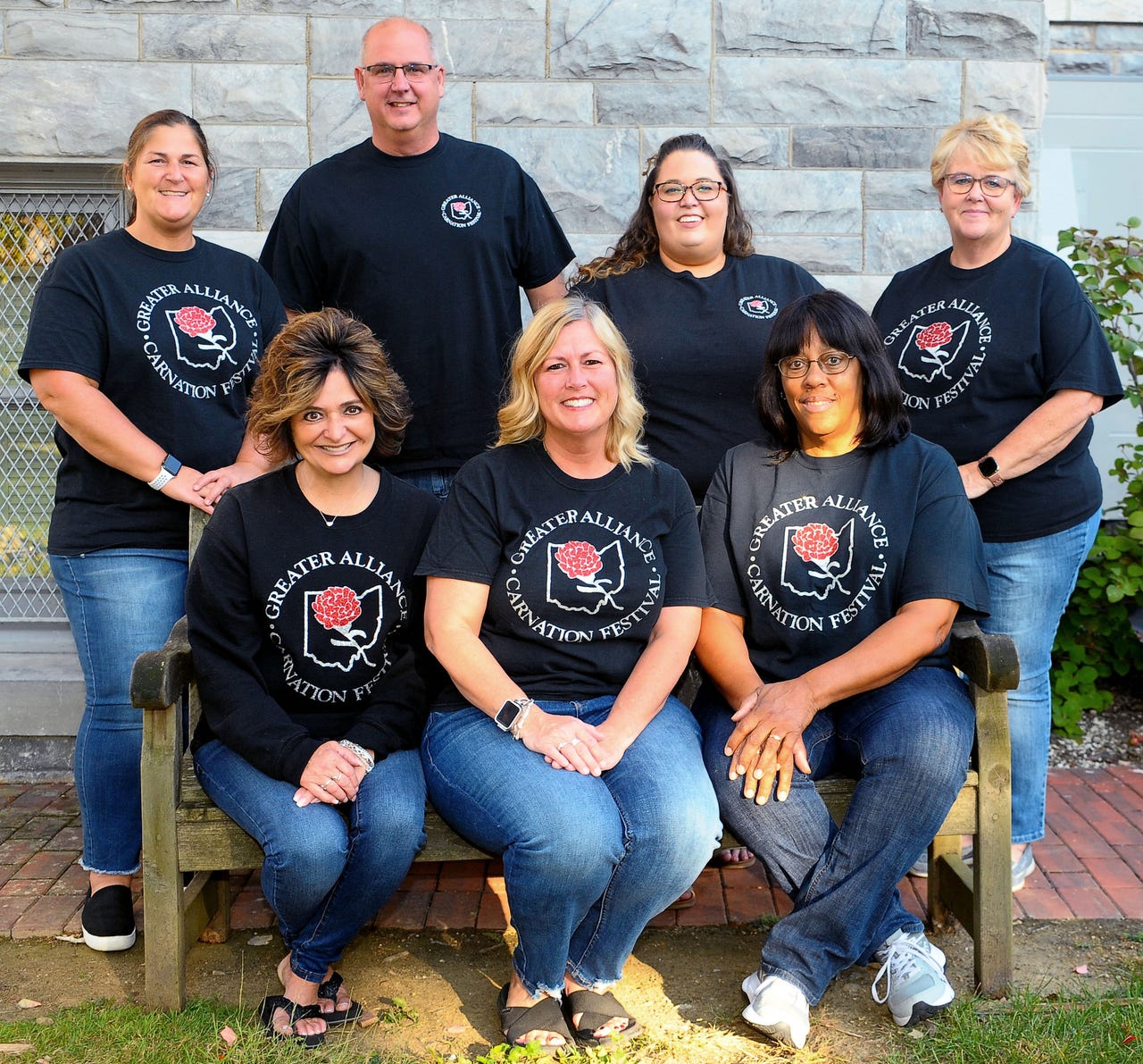 82595786-30a6-4a6f-a1ca-c0d11d0f8f25-211004_Carnation_Festival_Board_Officers_1_Skol.jpg