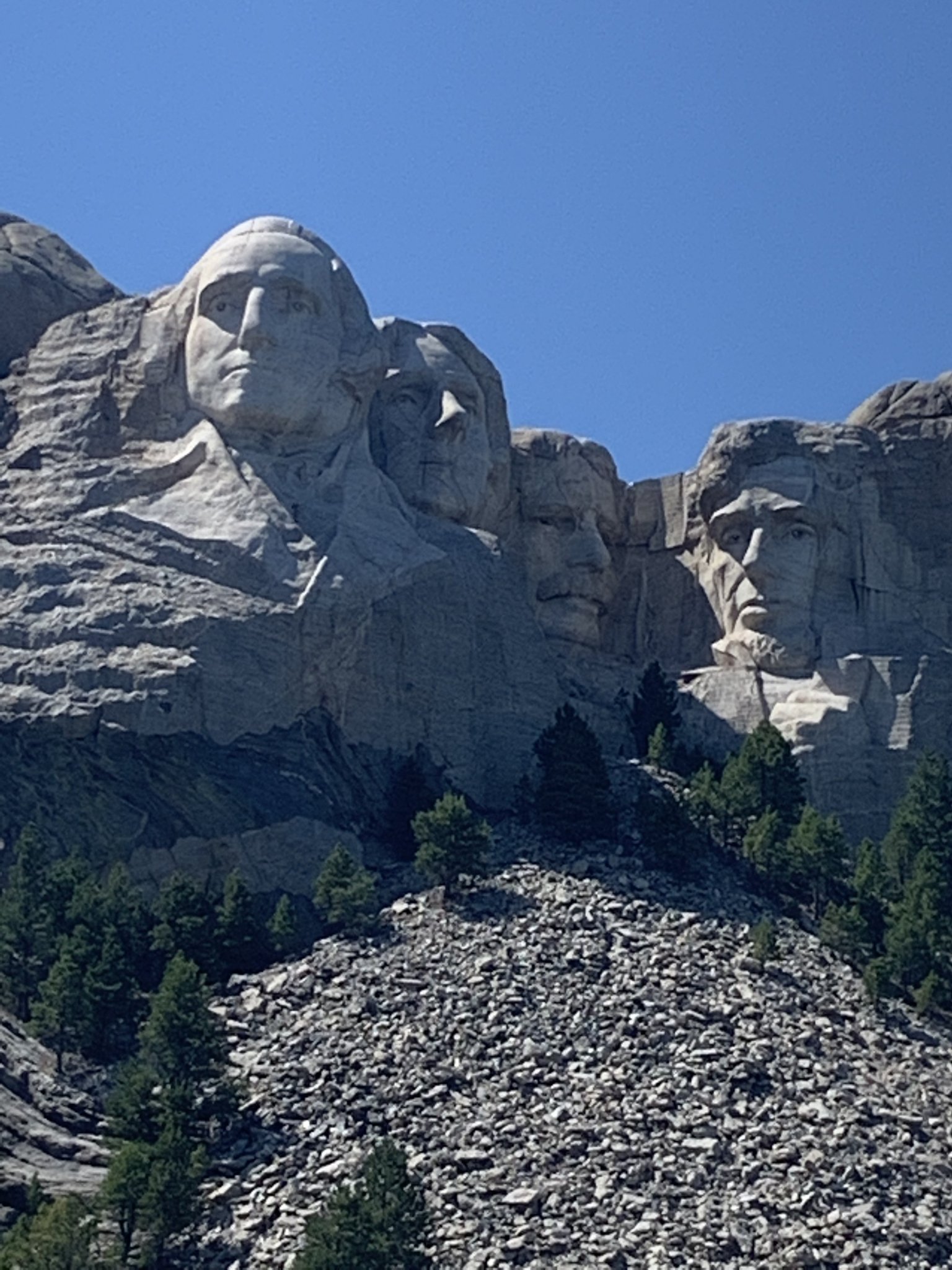 8431C3F6-D008-4EAC-87D9-09E88F80FD95.jpeg