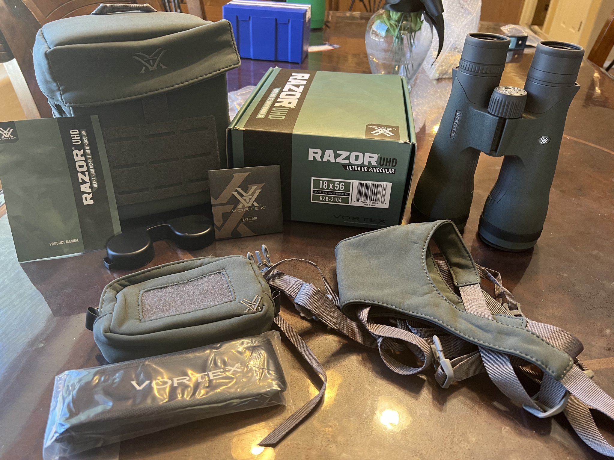 Razor online uhd 18x56