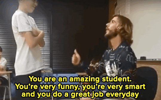 8C53FB45-8094-444A-9F03-CE62BD362983.gif