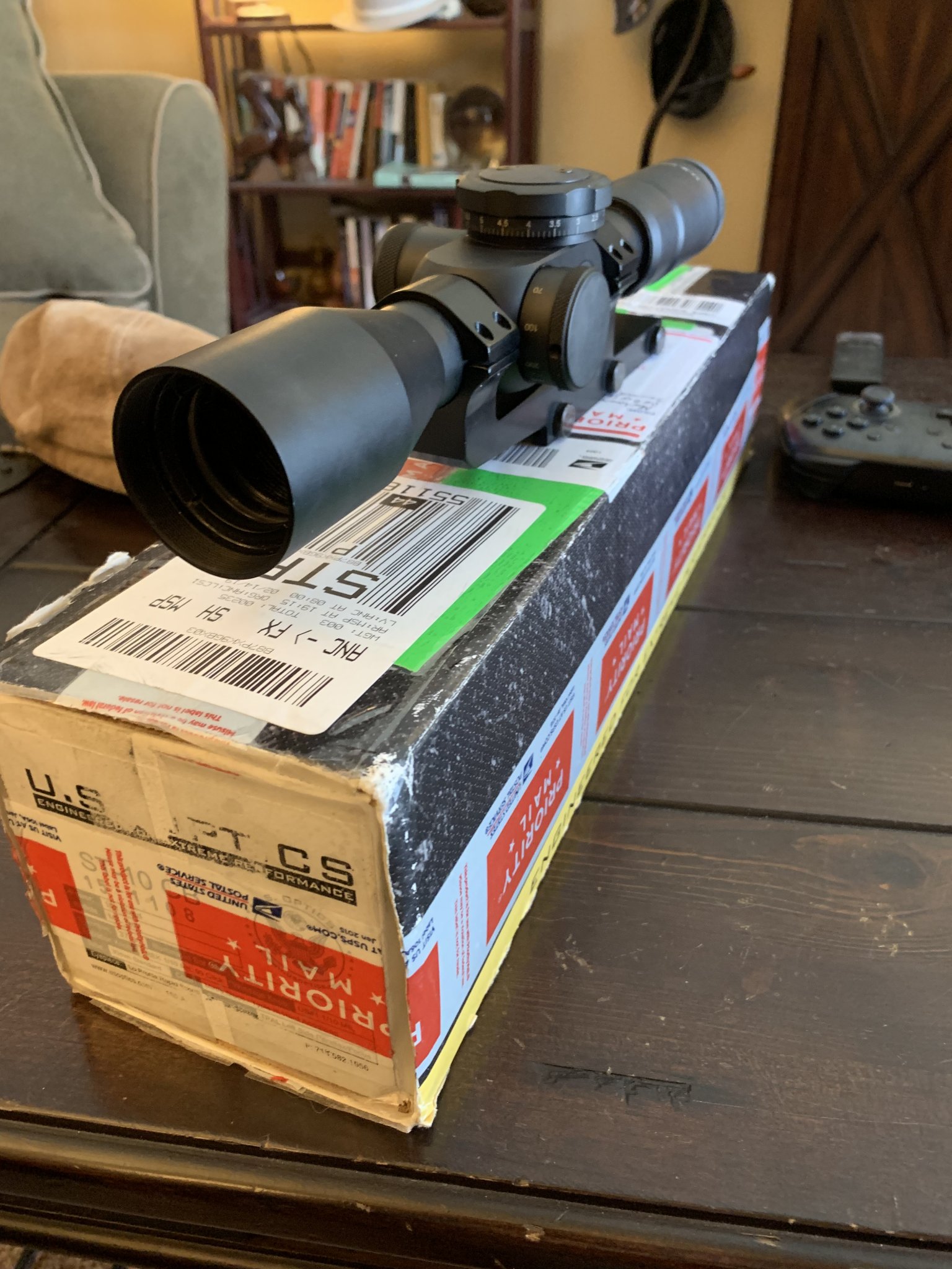 7043992