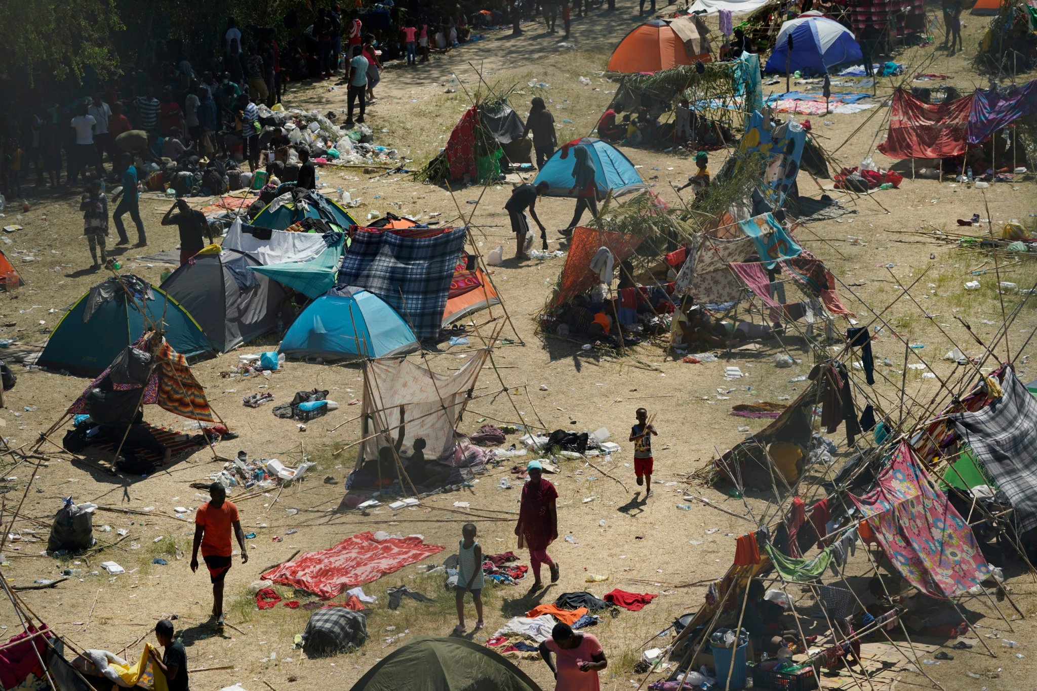 a138990d-3648-47ee-965a-1ae15ea931de-005_AP_Border_Migrant_Camp-7.jpg.JPG