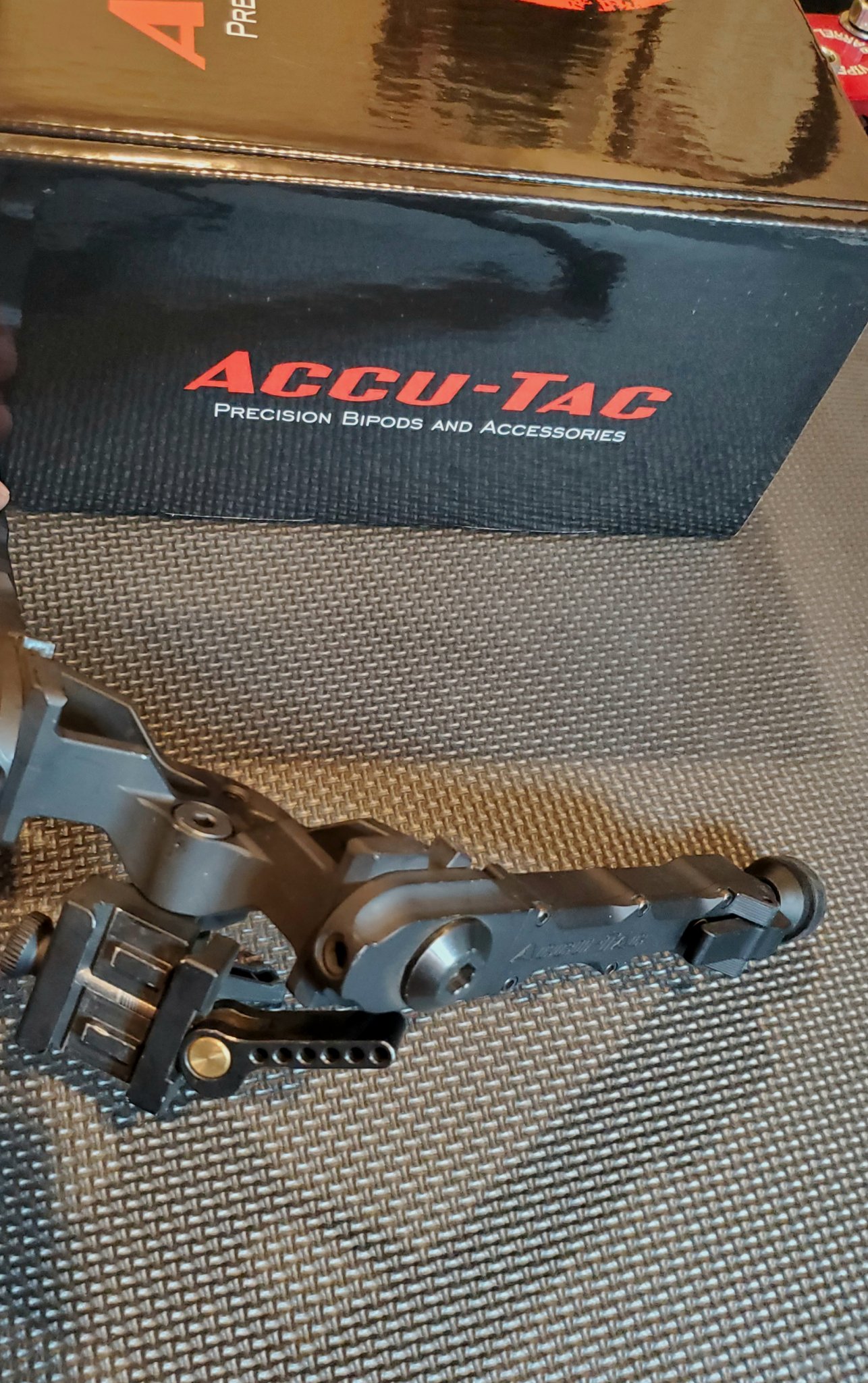 Accutac_WB-4_2.jpg
