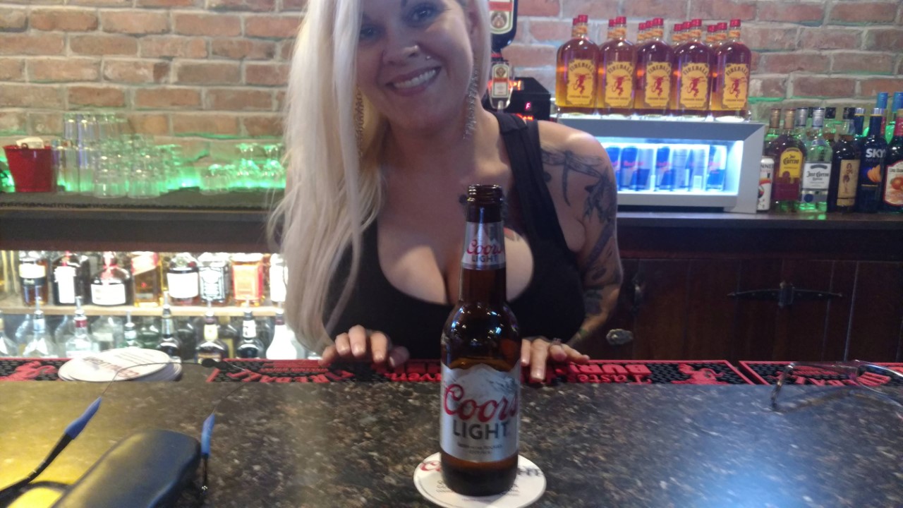 Amber serving Beer.jpg