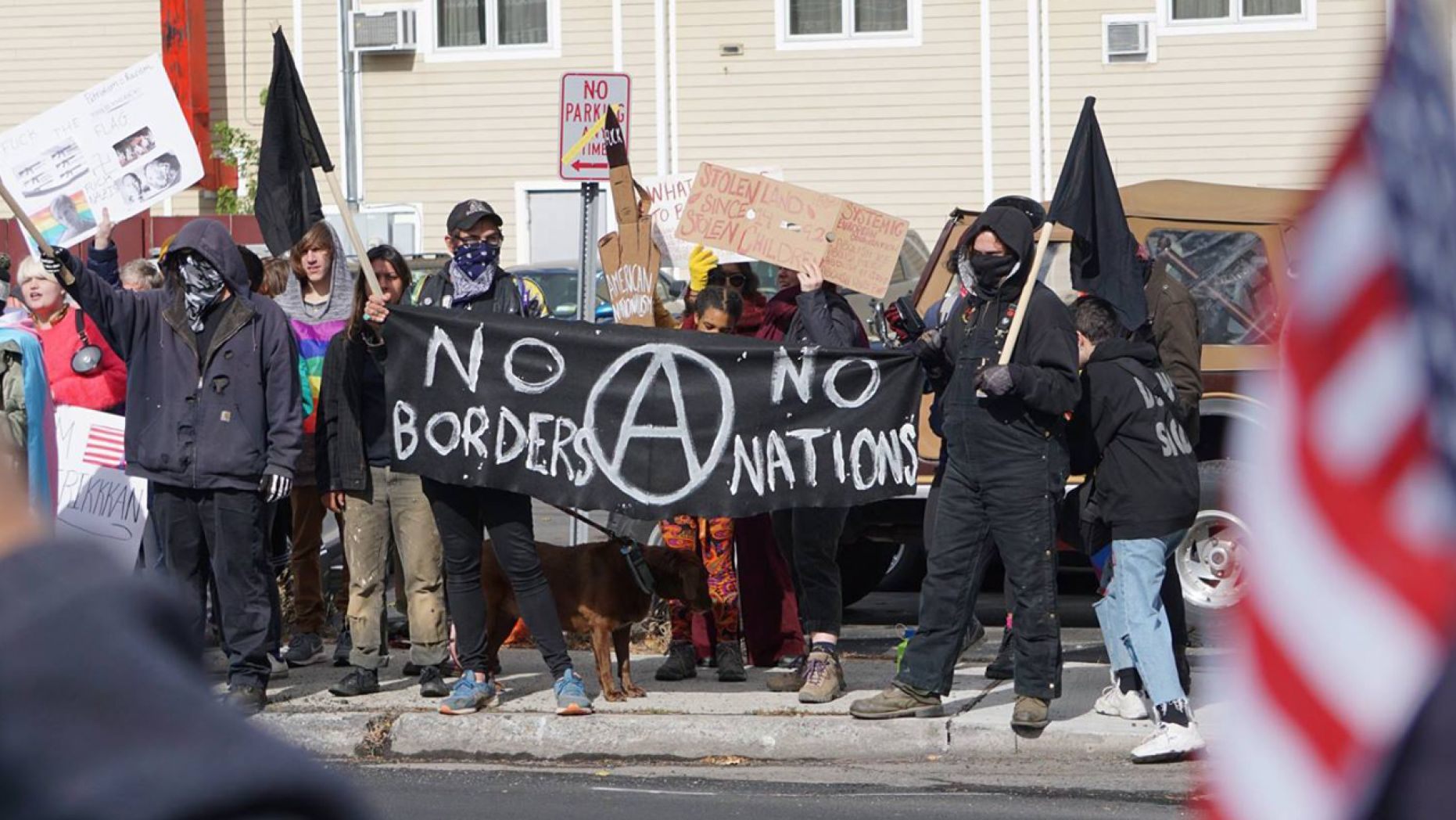AntifaNoBordersNoNations.jpg