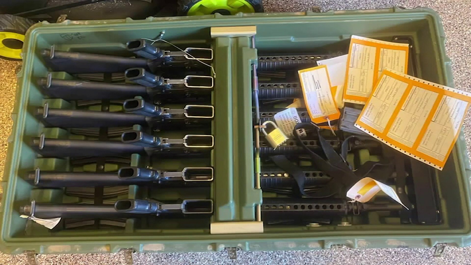 ar15.jpg