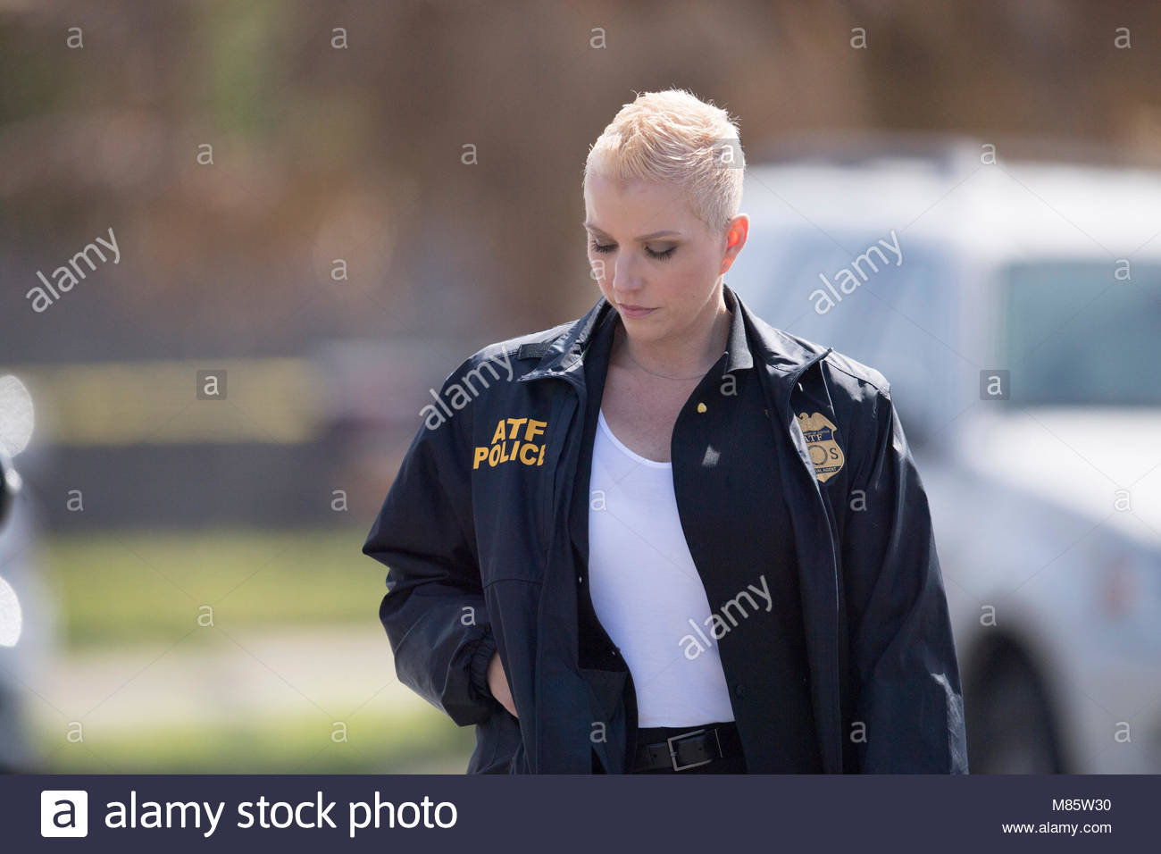 austin-texas-march-14-2018-a-female-atf-agent-on-the-scene-of-an-active-M85W30.jpg