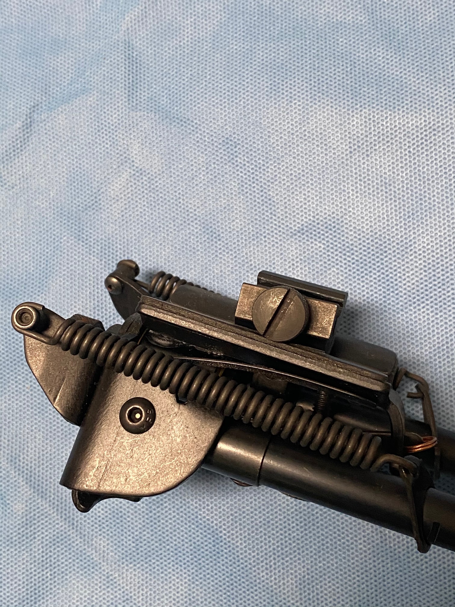 B bipod close.jpg