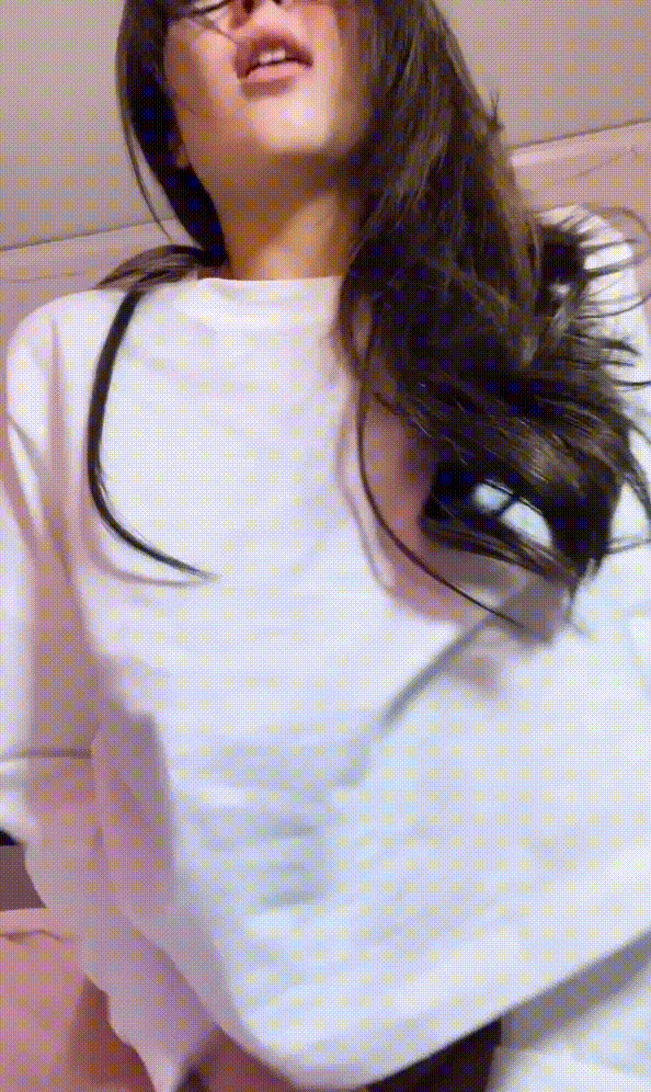 BABAC000-5903-403C-B900-3D75E1B8CDD1.gif