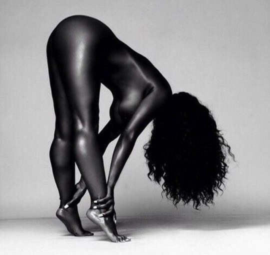 blackyoga-540x510.jpg