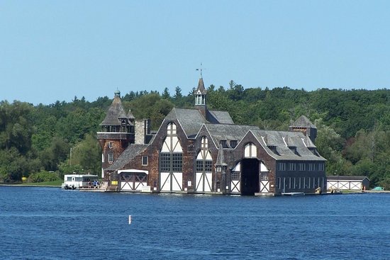 boathouse-for-boldt-castle.jpeg
