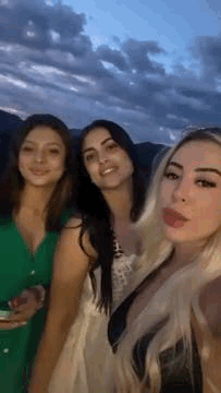 C5379C08-99BC-4673-AE56-7E4CEF6DFA13.gif