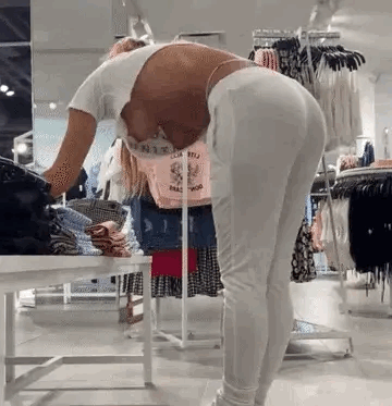 C68FD9C9-E804-4D7A-ACCB-61C4E8D9FC1E.gif