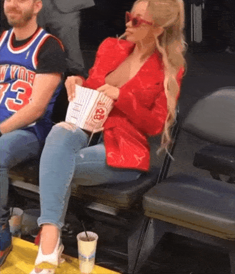 C8685EC8-F9ED-4A19-8FE1-477D6401D7FF.gif