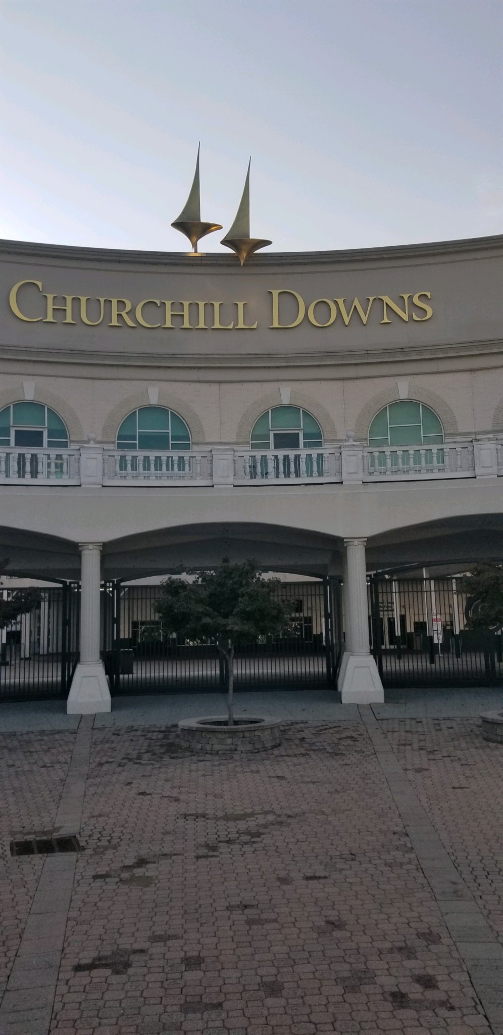 Churchill Downs.jpg